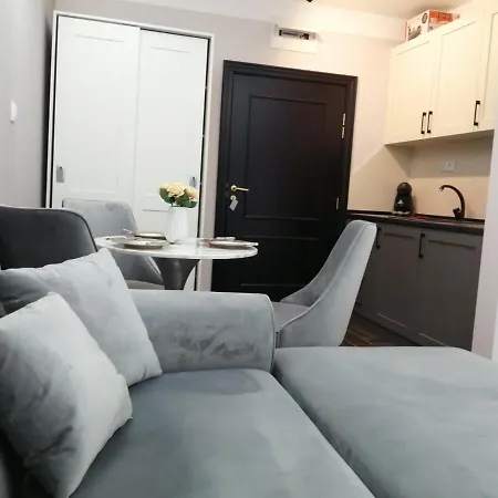 Luxury Studio: Beachfront Saint Vlas Retreat Apartment *