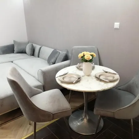 Apartment Luxury Studio: Beachfront Saint Vlas Retreat